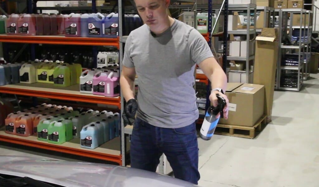 Klargøring af lak til coating Klargøring af lak til coating