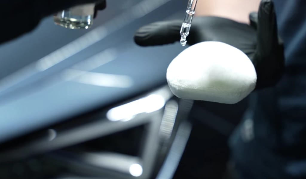 Ceramic coated bil Ceramic coated bil